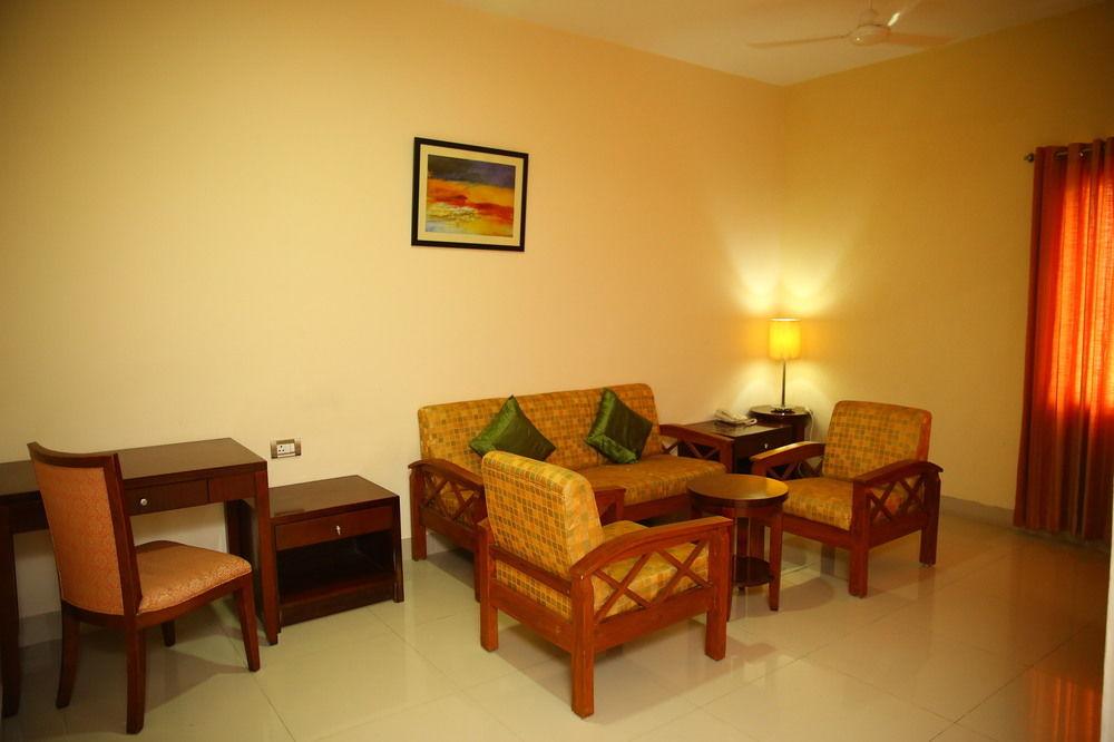 היידראבד Oyo Townhouse 9 Hitech City מראה חיצוני תמונה