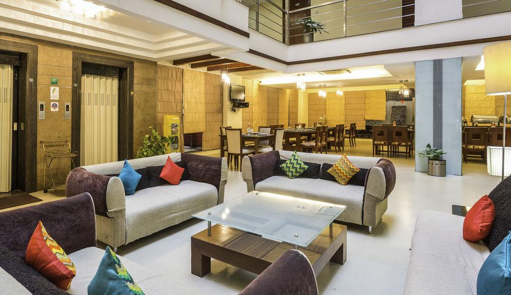 היידראבד Oyo Townhouse 9 Hitech City מראה חיצוני תמונה