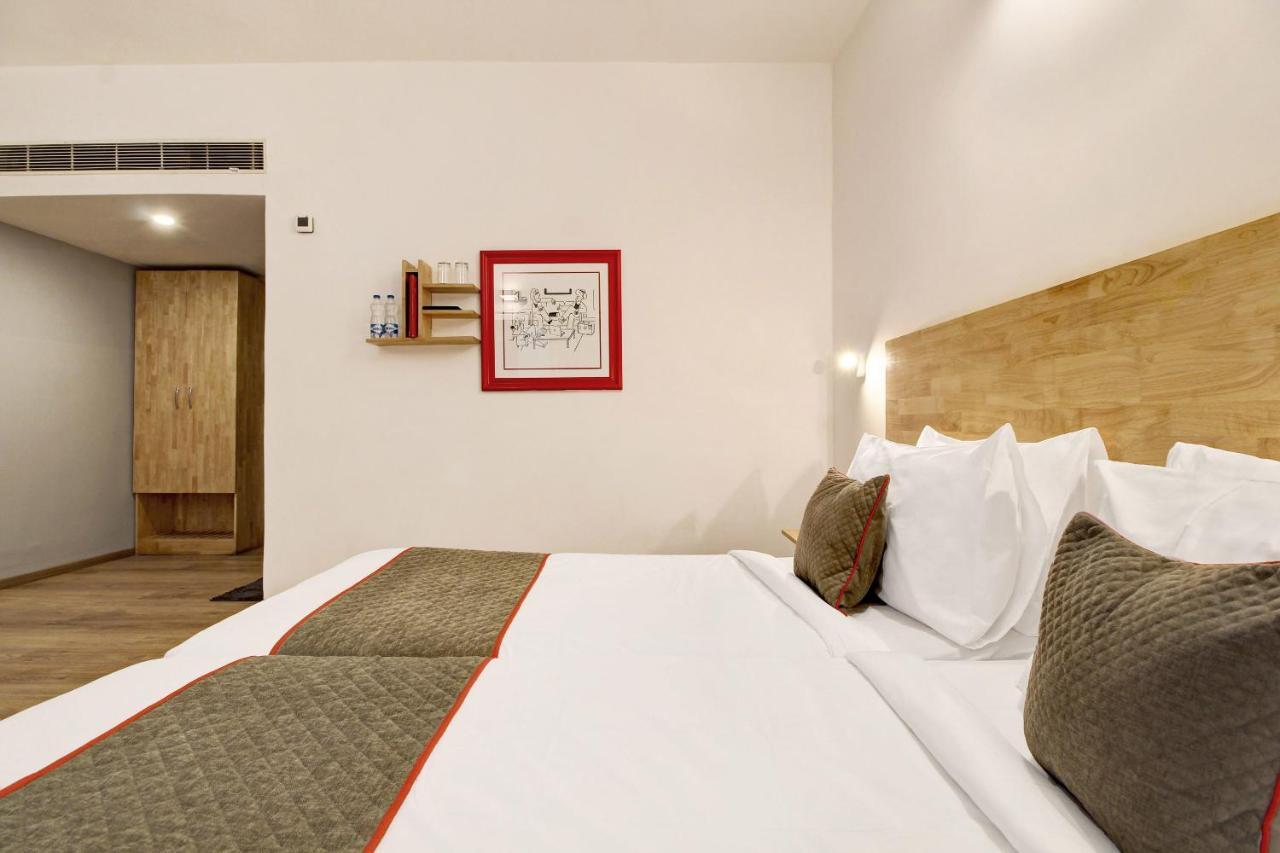 היידראבד Oyo Townhouse 9 Hitech City מראה חיצוני תמונה