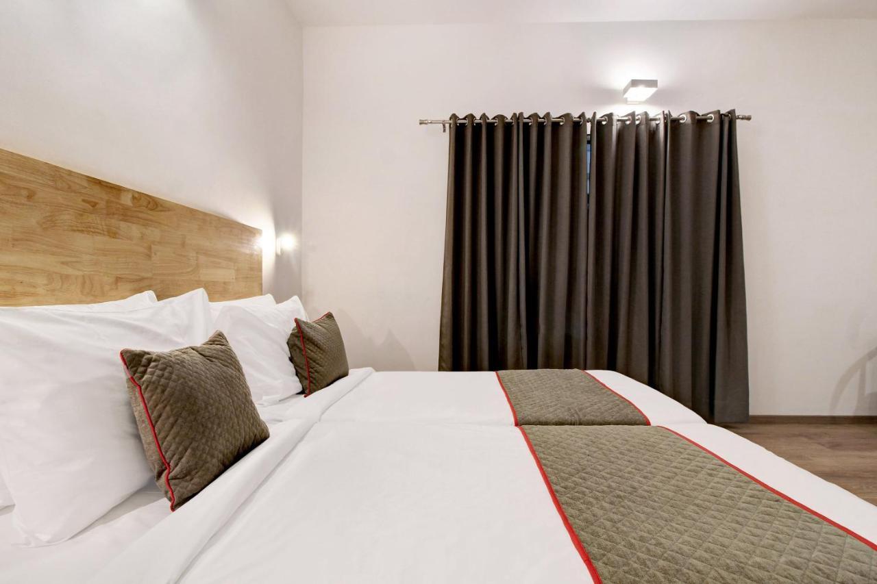 היידראבד Oyo Townhouse 9 Hitech City מראה חיצוני תמונה