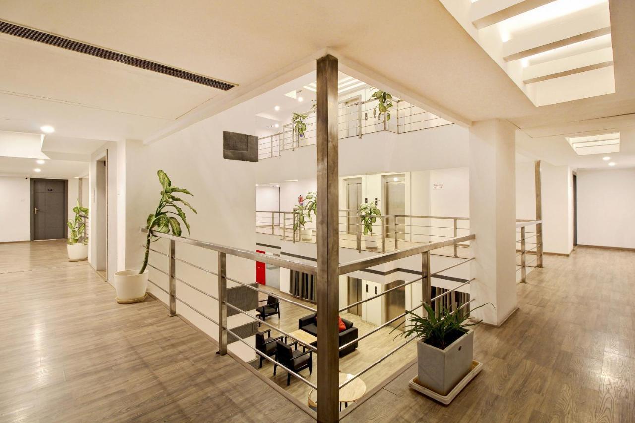 היידראבד Oyo Townhouse 9 Hitech City מראה חיצוני תמונה