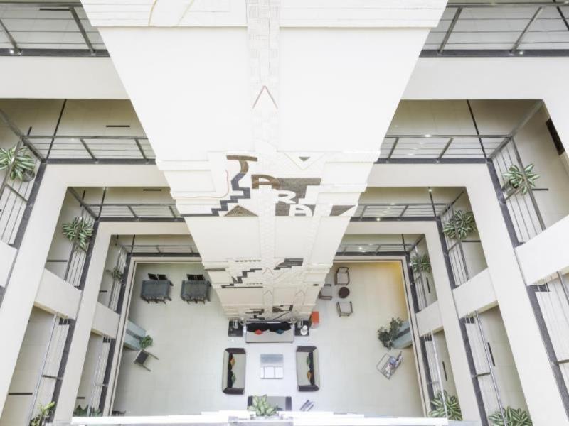 היידראבד Oyo Townhouse 9 Hitech City מראה חיצוני תמונה
